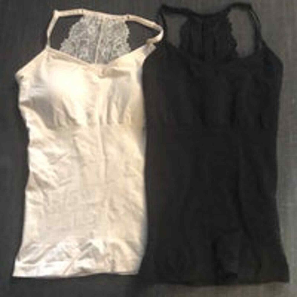 Set of 2 Laura Ashley tank tops.‎ Lace inset on back. Size L. NWOT D4